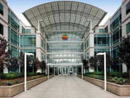 Directorul general al Apple, îşi cere scuze utilizatorilor